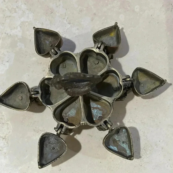 Antique KumKum Box - India - Picture 5 of 5